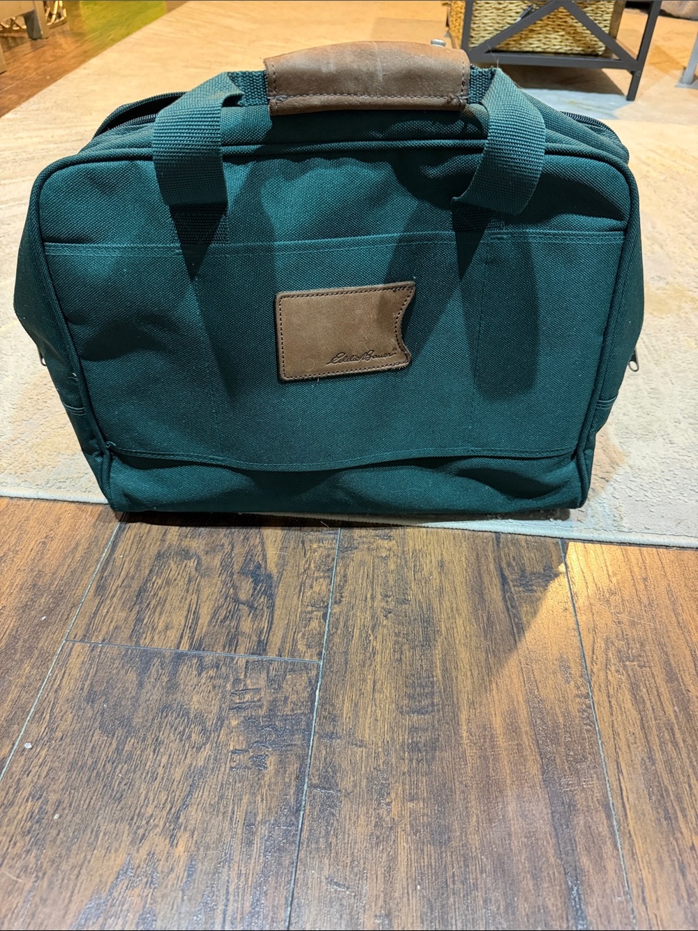 vintage Eddie Bauer green canvas duffle bag Brown Leather Patch in GUC